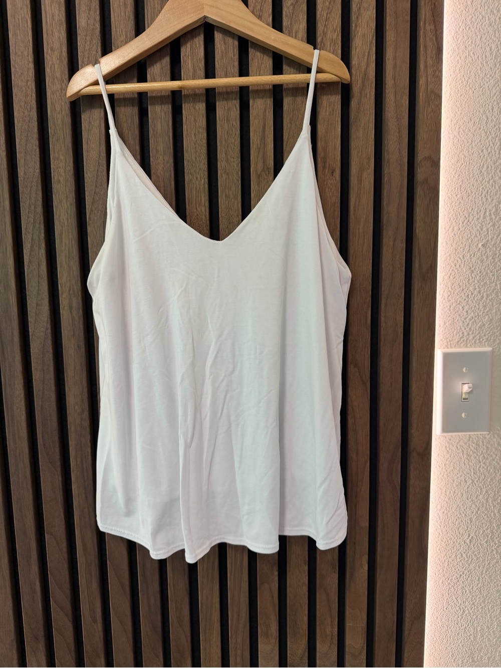Talula Flowy White Tanktop